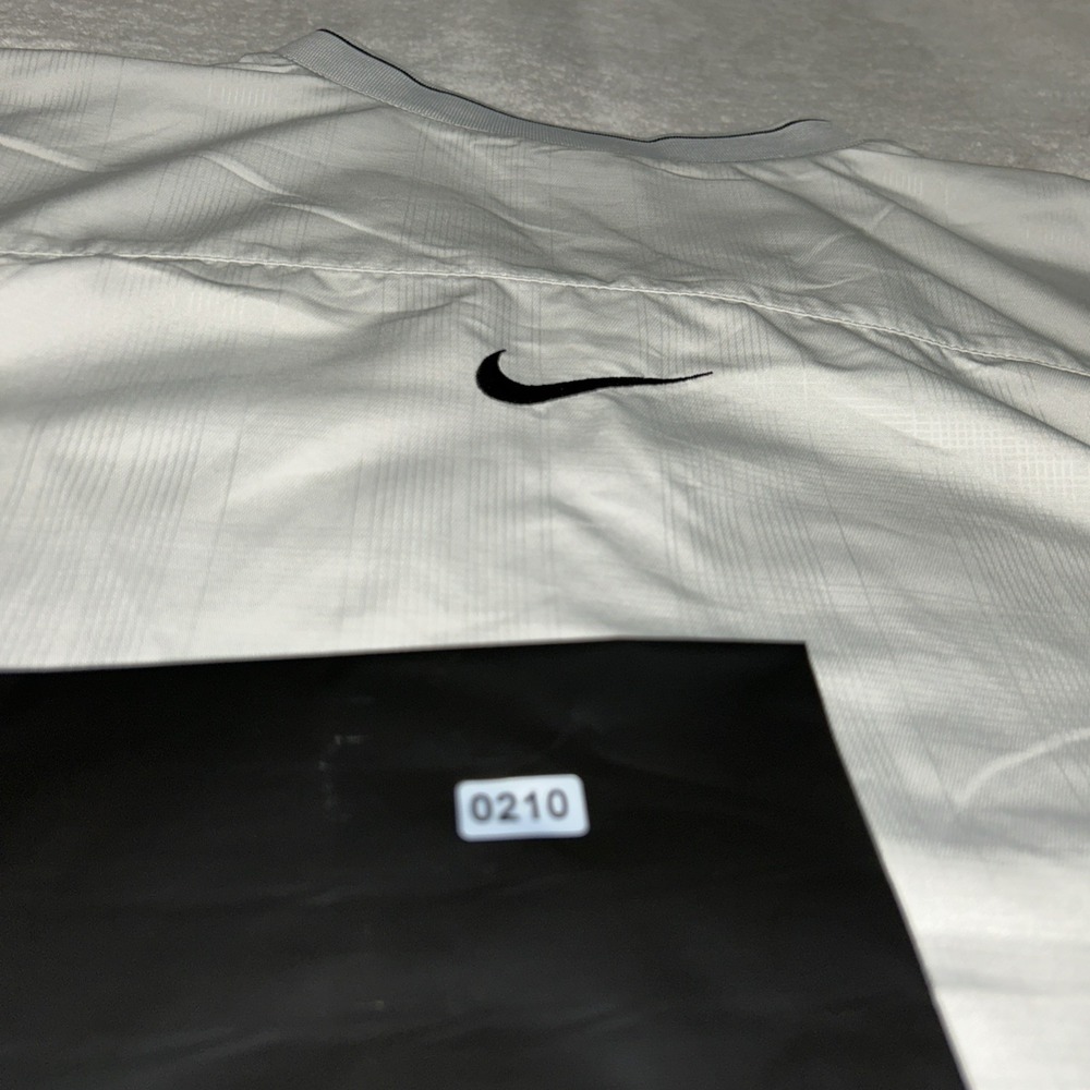 Nike Golf Windbreaker Pullover Size Medium Gray Plaid Short Sleeve Mens Nike - Picture 12 of 12